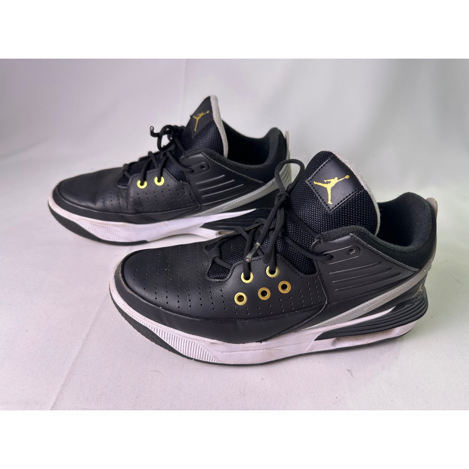 Nike Air Jordan Max Aura 5 Black Metallic Gold White Men Shoes Dz4353-017 Sz 8.5
